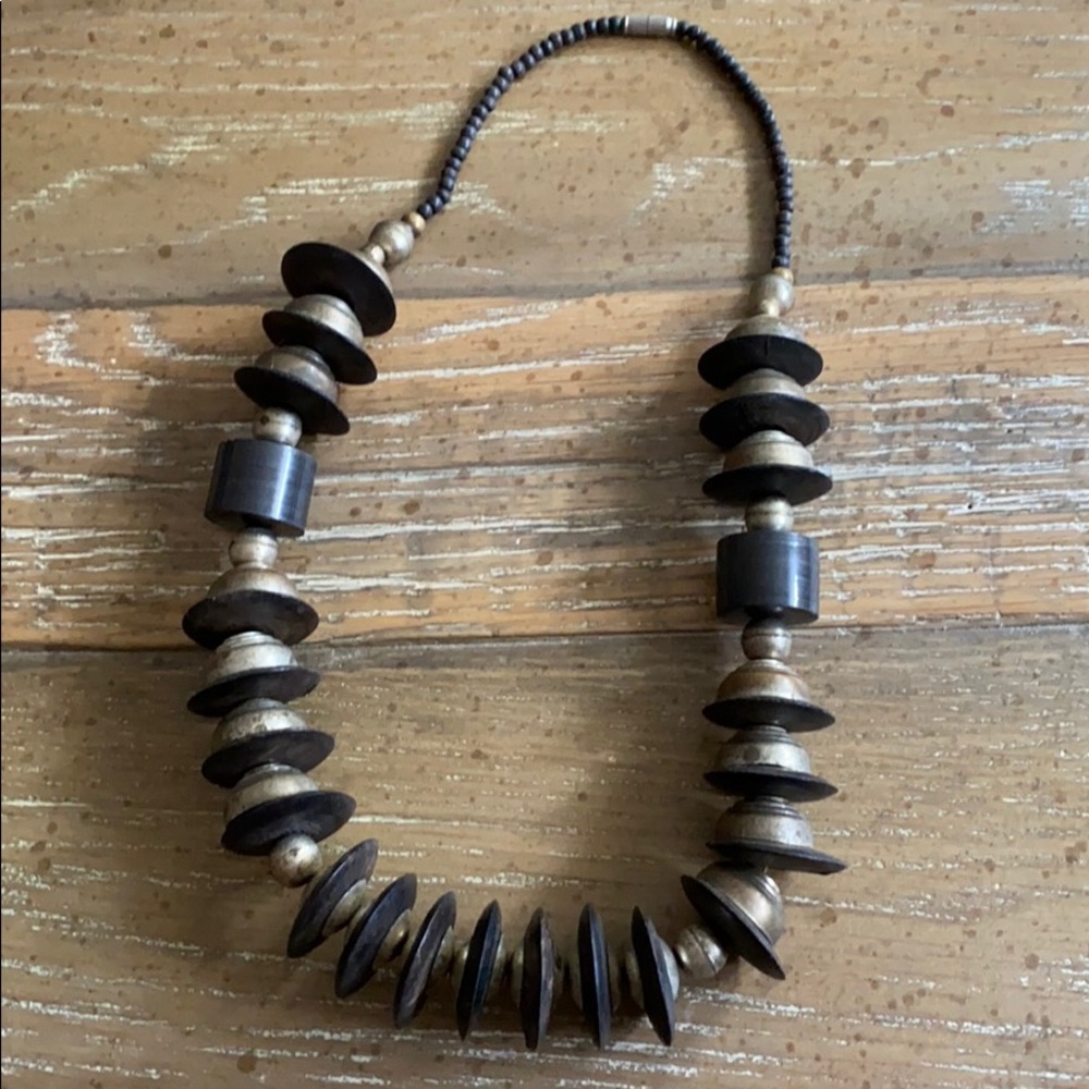 VINTAGE STATEMENT NECKLACE